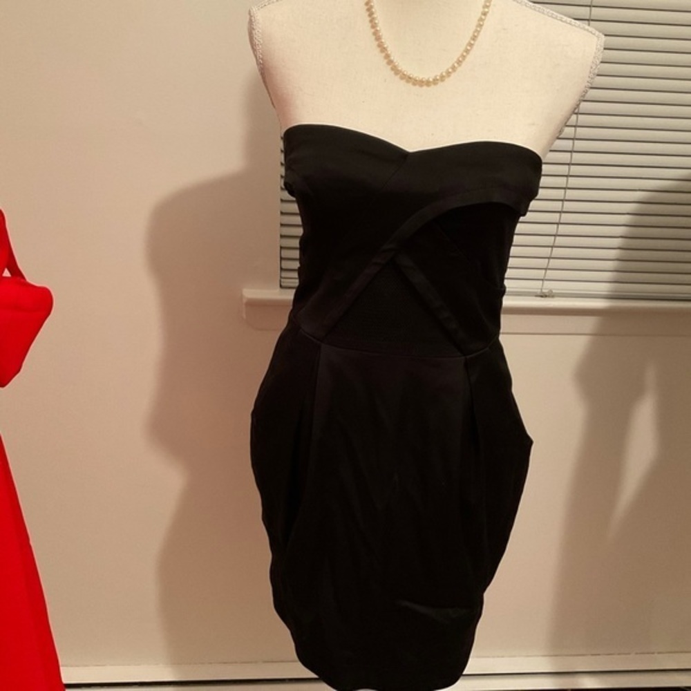 BeBe off the shoulder dress - Picture 4 of 4